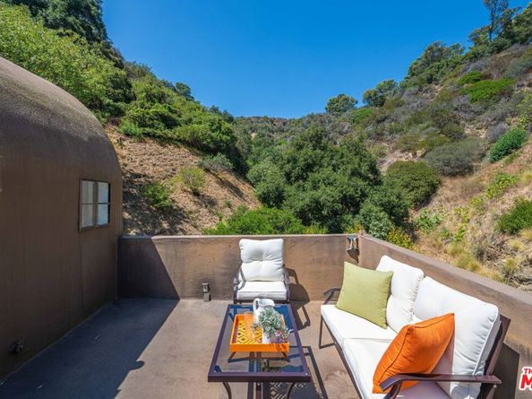 10446 Quito Lane, Los Angeles CA 90077