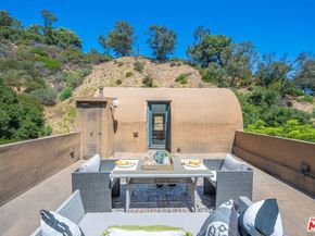 10446 Quito Lane, Los Angeles CA 90077