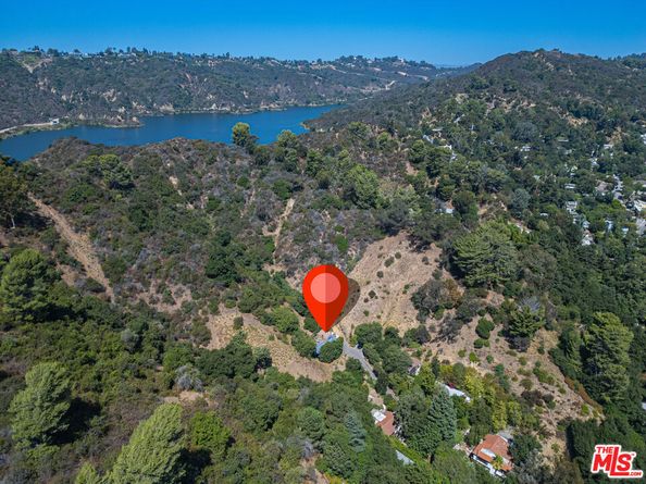 10446 Quito Lane, Los Angeles CA 90077