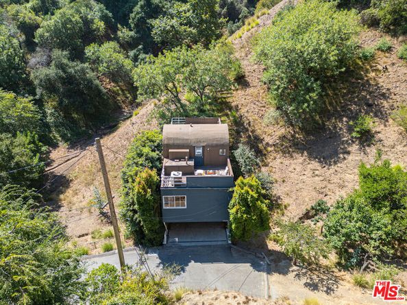 10446 Quito Lane, Los Angeles CA 90077