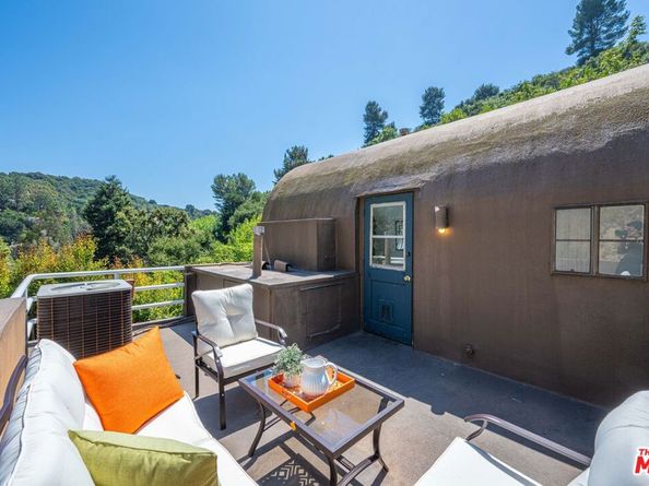 10446 Quito Lane, Los Angeles CA 90077