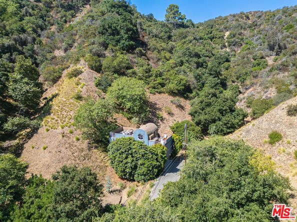 10446 Quito Lane, Los Angeles CA 90077