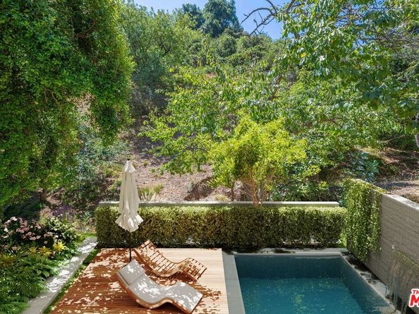 10446 Quito Lane, Los Angeles CA 90077