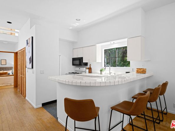 10446 Quito Lane, Los Angeles CA 90077