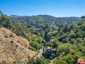 10446 Quito Lane, Los Angeles CA 90077