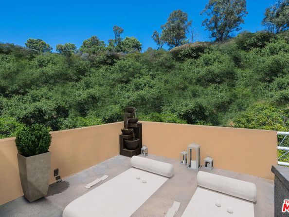 10446 Quito Lane, Los Angeles CA 90077