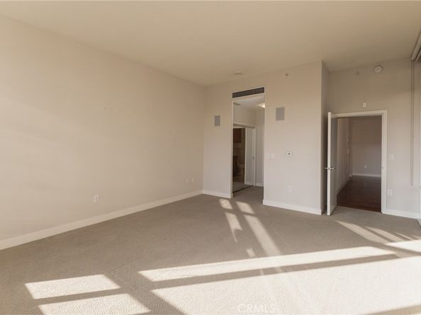 700 W Harbor Drive 104, San Diego CA 92101