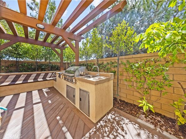 120 Crimson Oak, Irvine CA 92620