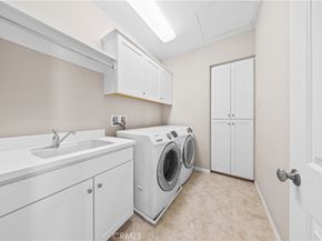120 Crimson Oak, Irvine CA 92620