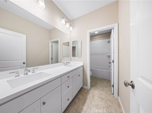 120 Crimson Oak, Irvine CA 92620