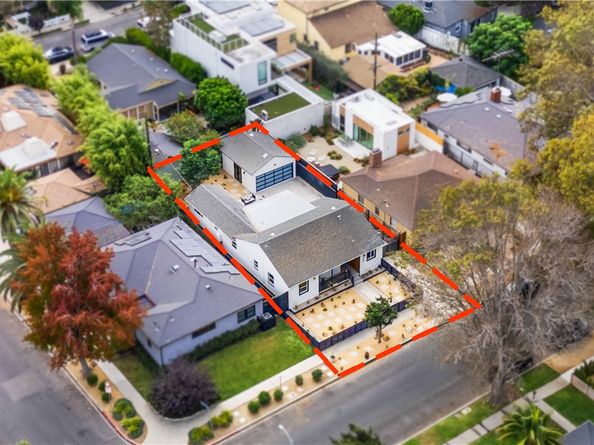 1040 Vernon Avenue, Venice CA 90291
