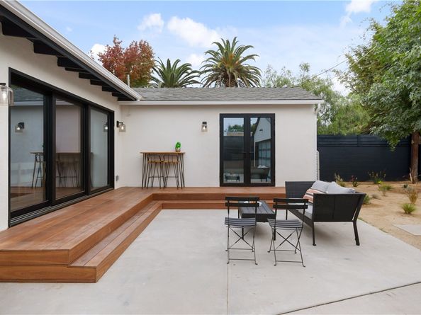 1040 Vernon Avenue, Venice CA 90291