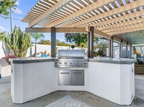 207 E Blue Mountain, Claremont CA 91711