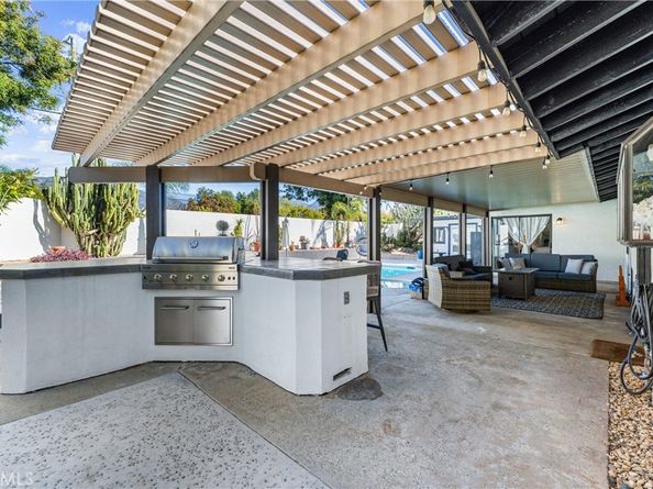 207 E Blue Mountain, Claremont CA 91711