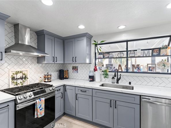 207 E Blue Mountain, Claremont CA 91711