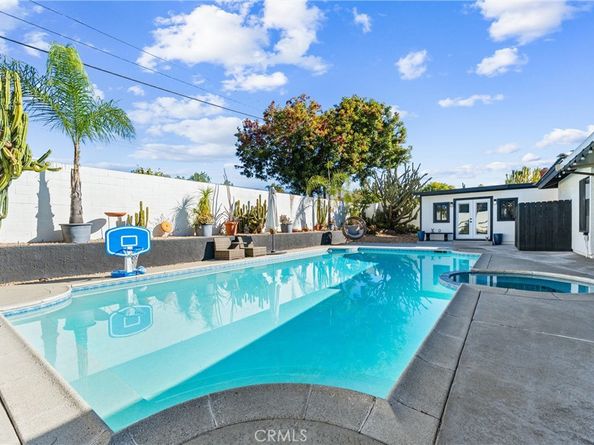 207 E Blue Mountain, Claremont CA 91711