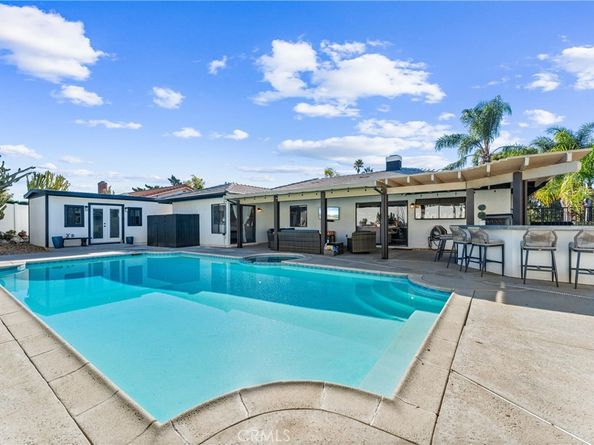 207 E Blue Mountain, Claremont CA 91711