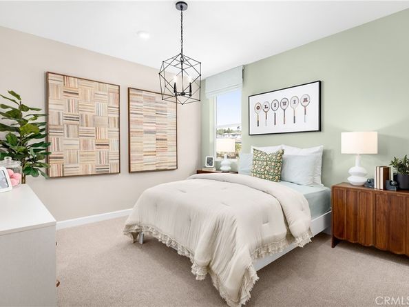 2096 Woolem Place, Escondido CA 92026