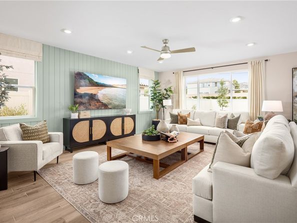 2096 Woolem Place, Escondido CA 92026