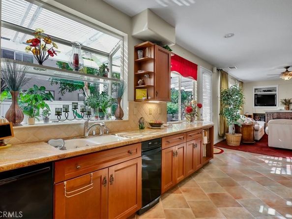 19 Calle De Arena, Rancho Santa Margarita CA 92688