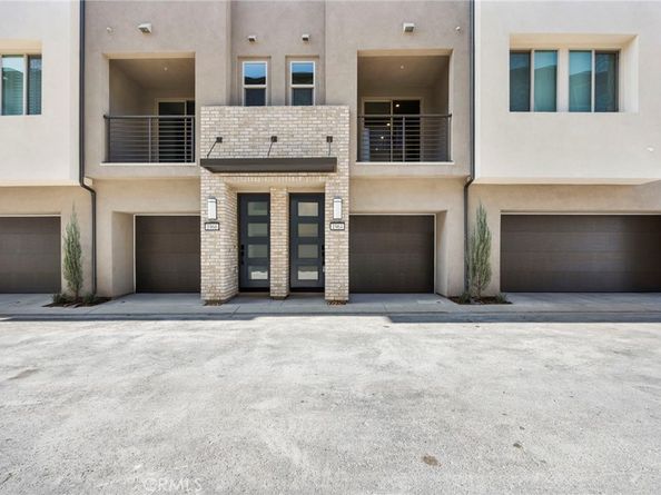 1664 Via De La Luna, Placentia CA 92870