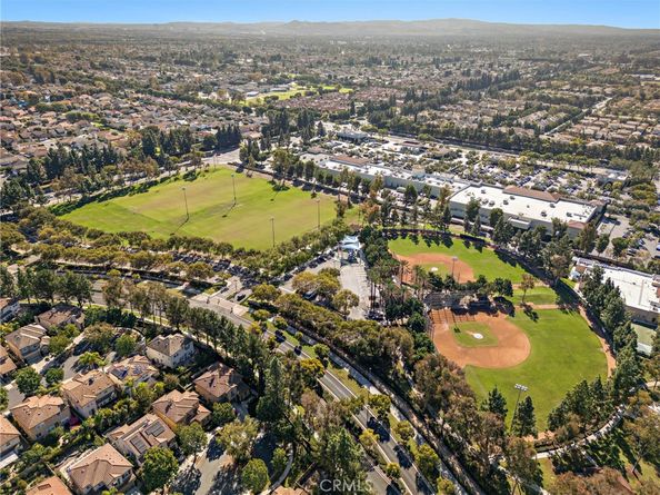 18 Bel Spring, Irvine CA 92602