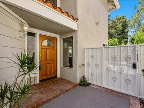 30 Entrada W, Irvine CA 92620