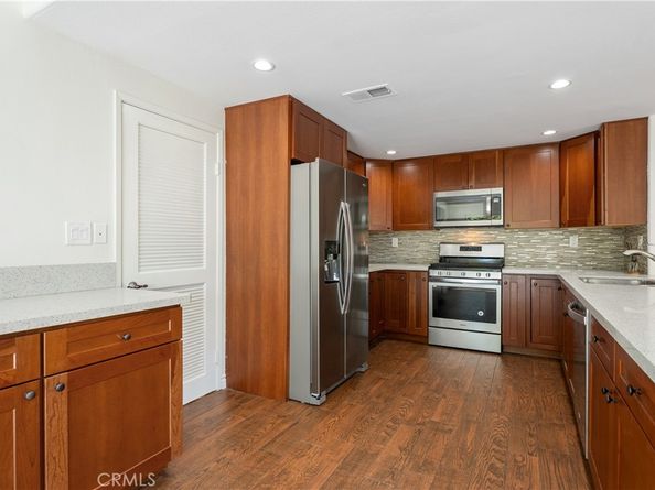 30 Entrada W, Irvine CA 92620