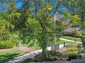 30 Entrada W, Irvine CA 92620