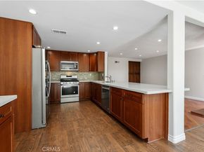 30 Entrada W, Irvine CA 92620