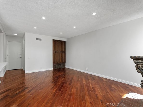 30 Entrada W, Irvine CA 92620