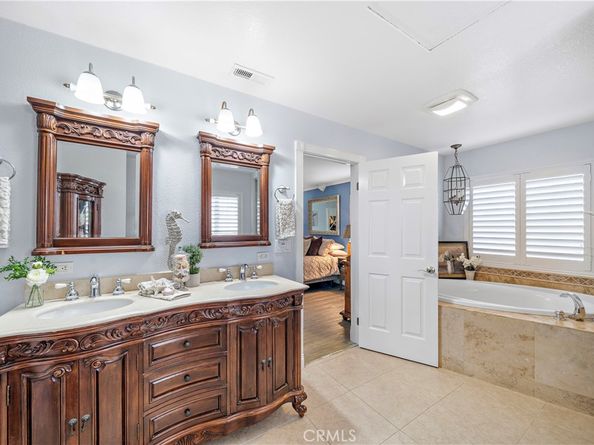 17612 Wrightwood Lane, Huntington Beach CA 92649