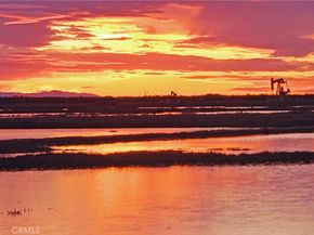 17612 Wrightwood Lane, Huntington Beach CA 92649