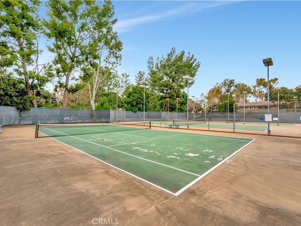 174 Streamwood, Irvine CA 92620