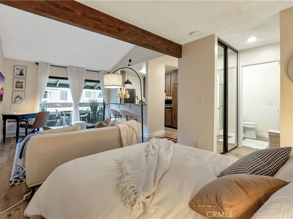 174 Streamwood, Irvine CA 92620