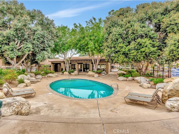 174 Streamwood, Irvine CA 92620