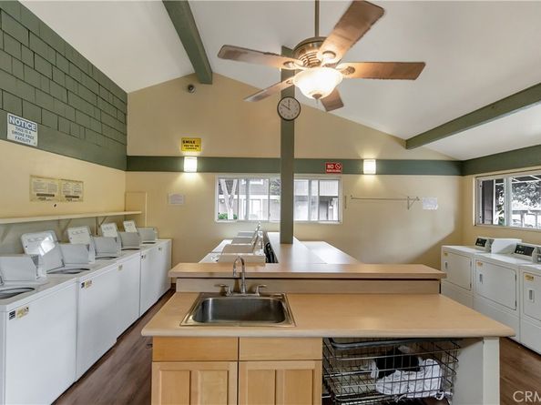 174 Streamwood, Irvine CA 92620