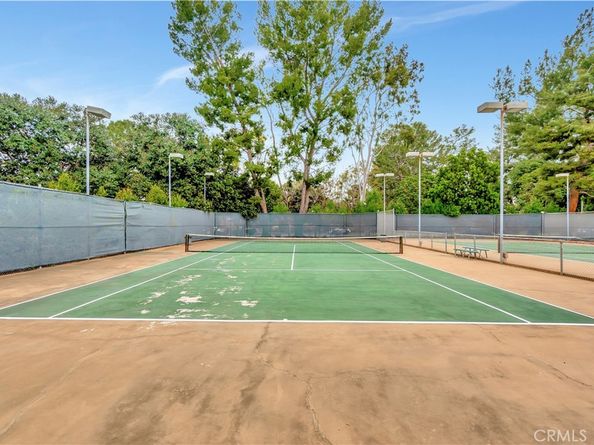 174 Streamwood, Irvine CA 92620