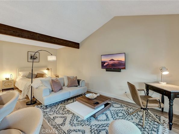 174 Streamwood, Irvine CA 92620