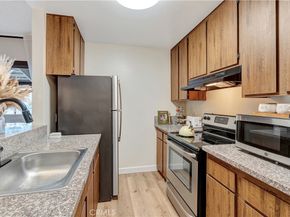 174 Streamwood, Irvine CA 92620