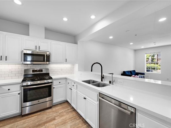 15 Strawflower Street, Ladera Ranch CA 92694