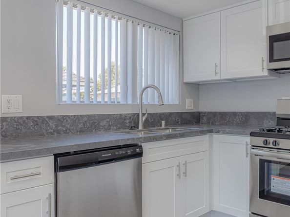 2726 W Orion Avenue, Santa Ana CA 92704