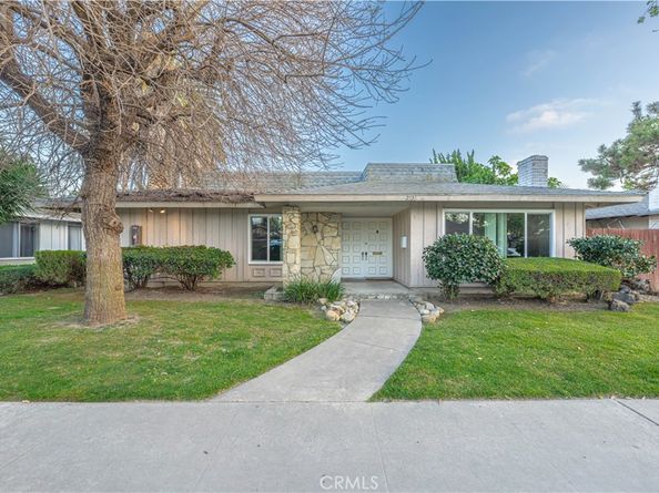 2726 W Orion Avenue, Santa Ana CA 92704