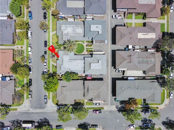 2726 W Orion Avenue, Santa Ana CA 92704