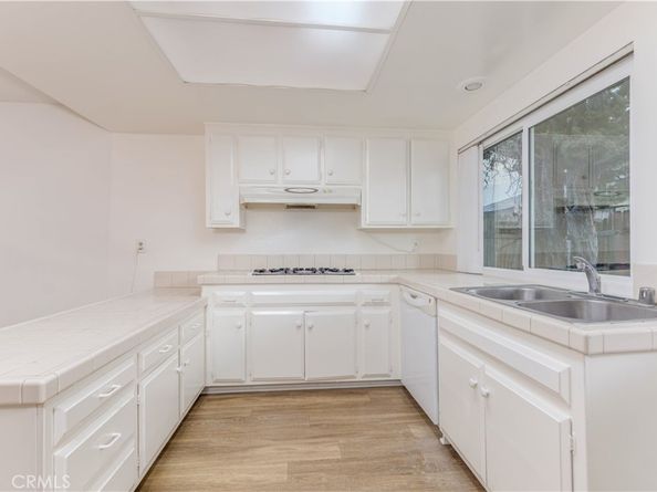 2726 W Orion Avenue, Santa Ana CA 92704