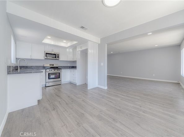 2726 W Orion Avenue, Santa Ana CA 92704