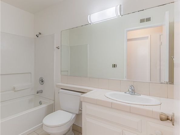 2726 W Orion Avenue, Santa Ana CA 92704