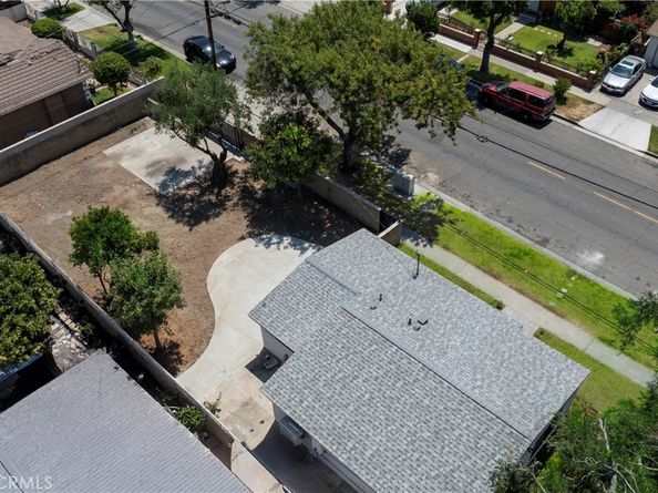 1001 E Saint Andrew Place, Santa Ana CA 92707