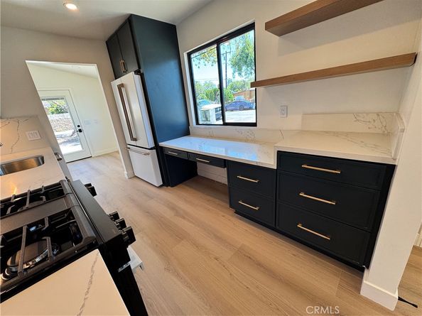 1001 E Saint Andrew Place, Santa Ana CA 92707