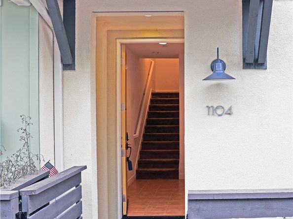 1104 Hibiscus Way, Oceanside CA 92054